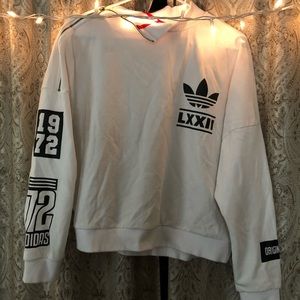 3 for 25🦋 Adidas sweater